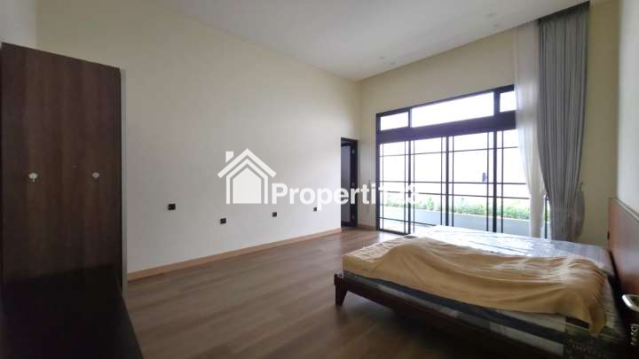 Rumah Baru Mewah Taman Tirta Golf BSD Kota Tangerang Selatan - 8
