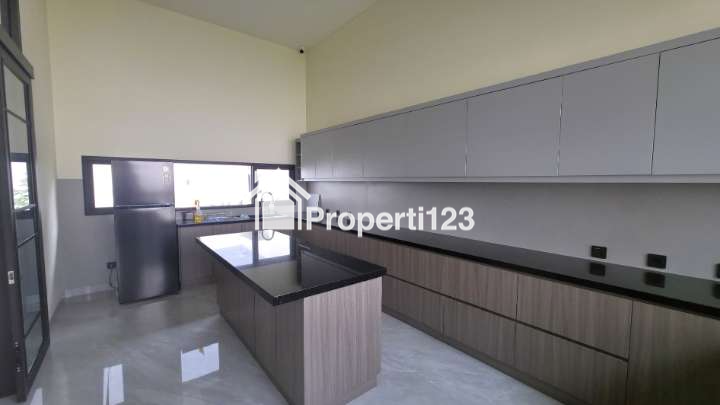Rumah Baru Mewah Taman Tirta Golf BSD Kota Tangerang Selatan - 6