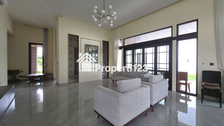 Rumah Baru Mewah Taman Tirta Golf BSD Kota Tangerang Selatan - 5