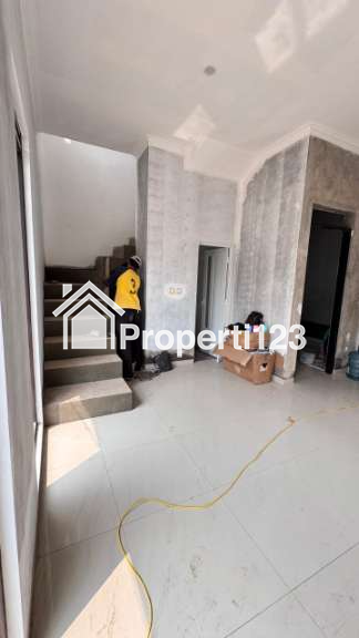 jual perumahan baru cimahi utara 2 lantai mewah pinggir jalan utama - 3