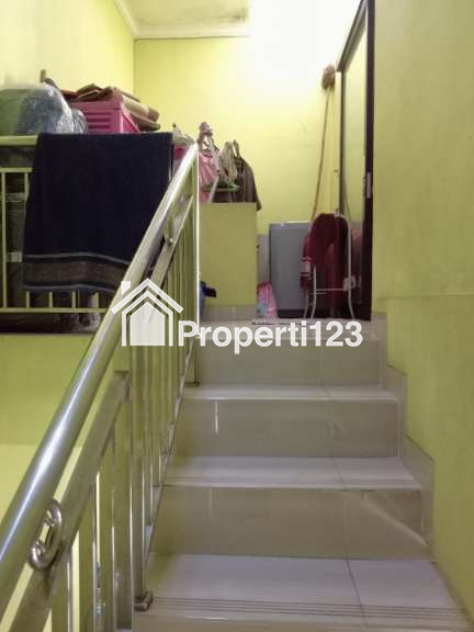 Rumah Strategis Cluster Terdepan Taman Harapan Baru Bekasi - 6