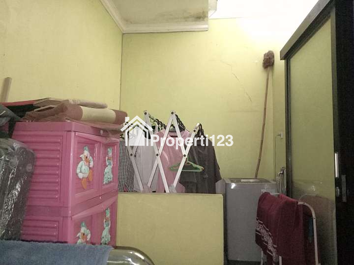 Rumah Strategis Cluster Terdepan Taman Harapan Baru Bekasi - 12