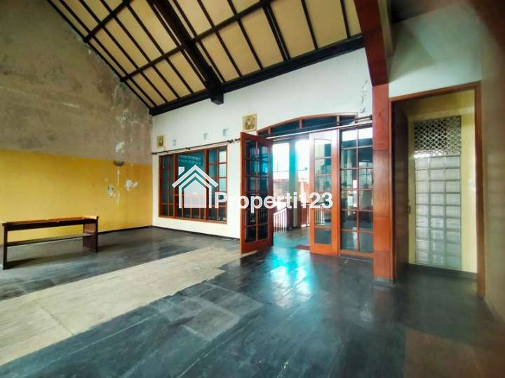 Nego sampai deal rumah rokan pusat kota surabaya 3,5 M nego - 4