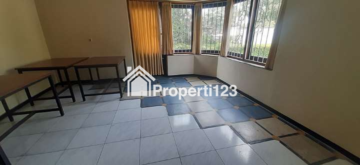 RUMAH KOLONIAL UNTUK KOMERSIAL SUPER STRATEGIS  DI JL. RIAU-MARTADINATA BANDUNG - 4