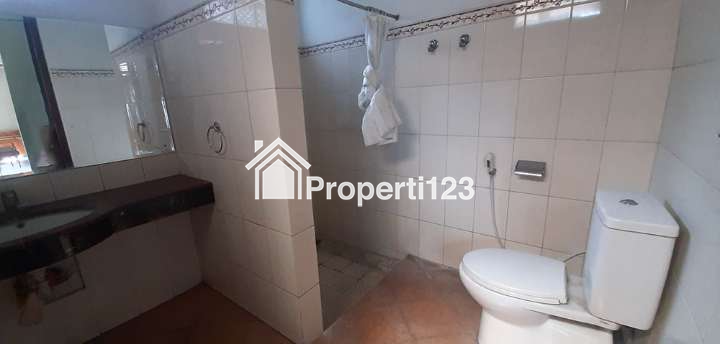RUMAH KOLONIAL UNTUK KOMERSIAL SUPER STRATEGIS  DI JL. RIAU-MARTADINATA BANDUNG - 10