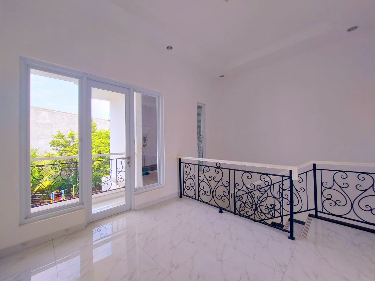 Dijual Murah Rumah Cluster di Jln Pejaten Barat Pasar Minggu Jakarta Selatan - 8