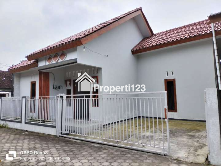 di jual rumah turun harga waktu terbatas 600 juta 3 kamar tidur di kalasan sleman jogja - 2