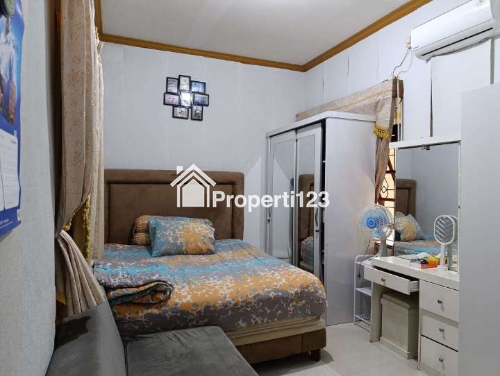 Rumah second hook di Bukit Novo Pancoran Mas Depok - 8