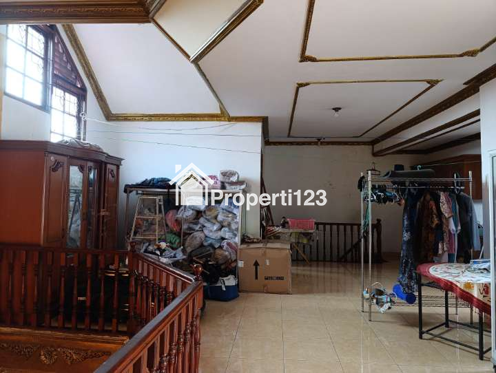 Rumah second hook di Bukit Novo Pancoran Mas Depok - 10