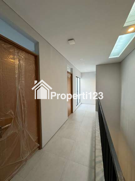 FOR SALE NEW HOUSE SETRADUTA BANDUNG - 5