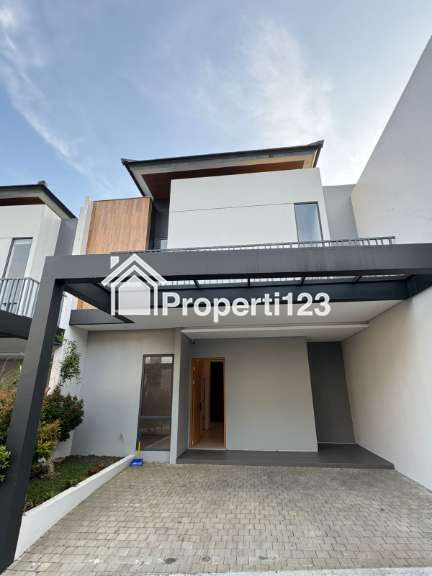 FOR SALE NEW HOUSE SETRADUTA BANDUNG - 1