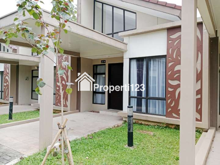 Sewa Rumah di Podomoro Golf View Dekat Trans Studio Mall Cibubur, Emeralda Golf Club, Cibubur Junction, Gerbang Tol Cimanggis, RS Mitra Keluarga Cibubur - 1
