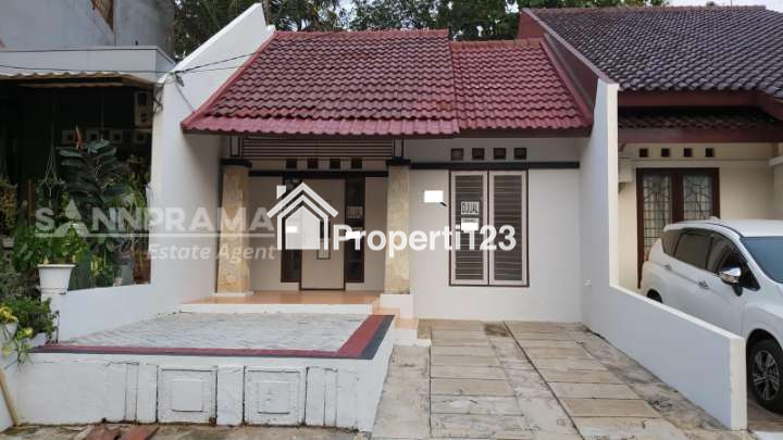 Rumah second dalam perumahan di Bojongsari Depok - 1