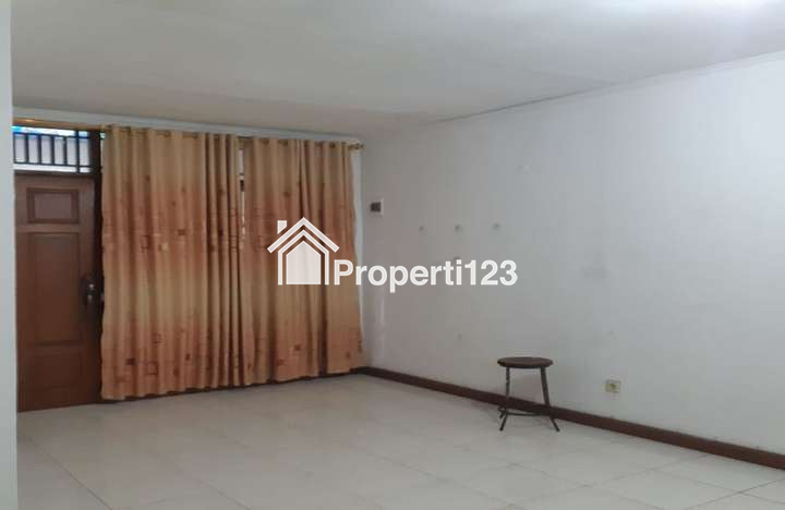 RUMAH 3 KAMAR TIDUR 2 KAMAR MANDI  DEKAT TOSERBA GRIYA ARCAMANIK BANDUNG - 3