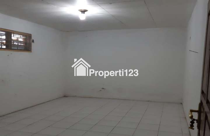 RUMAH 3 KAMAR TIDUR 2 KAMAR MANDI  DEKAT TOSERBA GRIYA ARCAMANIK BANDUNG - 4