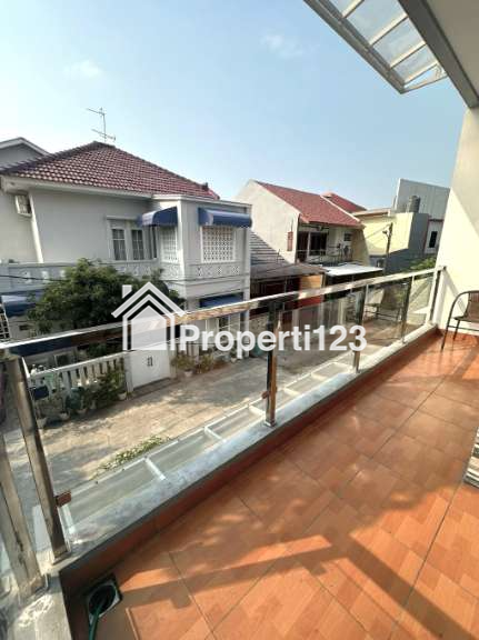 Rumah Rapi Siap Huni Boulevard Hijau Harapan Indah Bekasi - 15