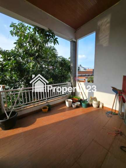 Rumah Bagus Siap Huni Duta Bumi Harapan Indah Bekasi - 17