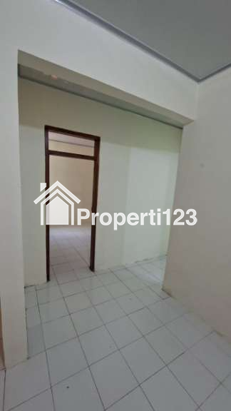 Dijual Cepat Rumah di Pucang Gede Timur - 3