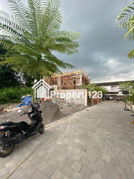 DIJUAL RUMAH 2LANTAI YANG TERLETAK DI CONDONGCATUR LOKASI SANGAT STRATEGIS - 2