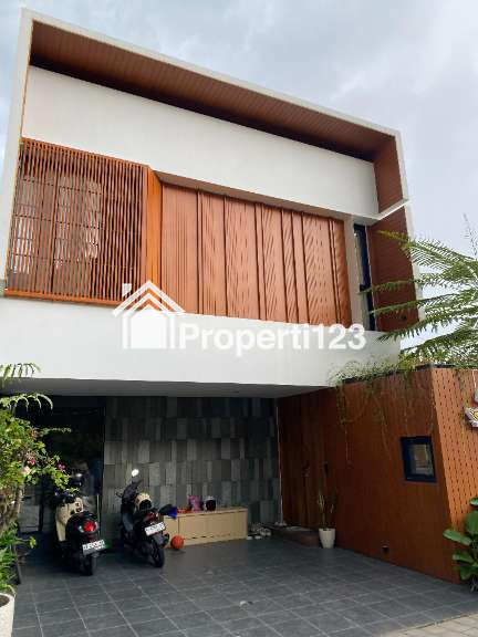 DIJUAL RUMAH 2LANTAI YANG TERLETAK DI CONDONGCATUR LOKASI SANGAT STRATEGIS - 4