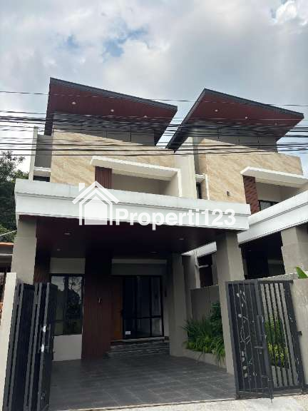 DIJUAL RUMAH MEWAH SIAP HUNI DESAIN KEKINIAN DI SLEMAN JOGJA - 2
