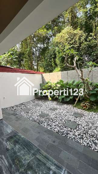 DIJUAL RUMAH MEWAH SIAP HUNI DESAIN KEKINIAN DI SLEMAN JOGJA - 5