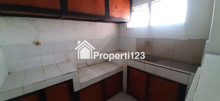 RUMAH 2 KAMAR TIDUR 2 KAMAR MANDI DENGAN CARPORT DI SIMPAY ASIH CIJAMBE BANDUNG - 5