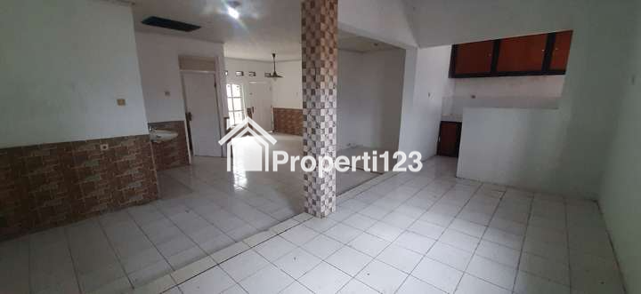 RUMAH 2 KAMAR TIDUR 2 KAMAR MANDI DENGAN CARPORT DI SIMPAY ASIH CIJAMBE BANDUNG - 9