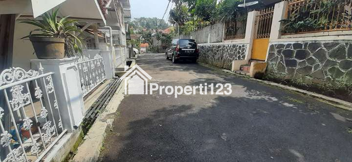 RUMAH 2 KAMAR TIDUR 2 KAMAR MANDI DENGAN CARPORT DI SIMPAY ASIH CIJAMBE BANDUNG - 11