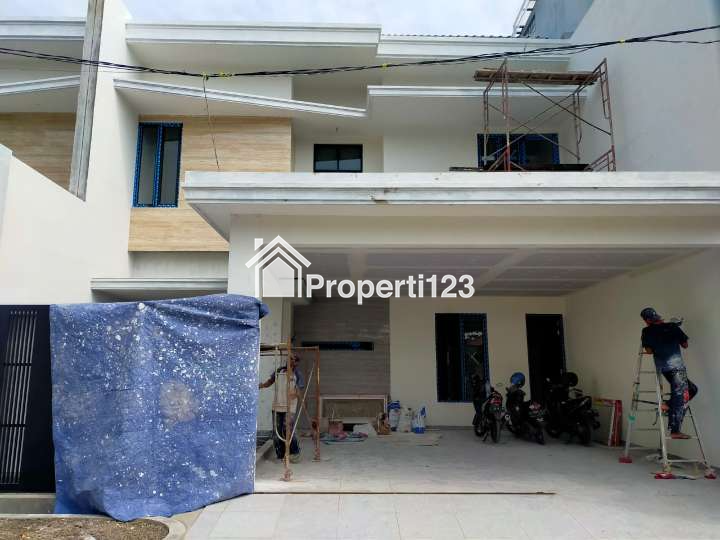 Rumah Baru Gress Lokasi Gayungsari Pagesangan Surabaya Selatan - 9