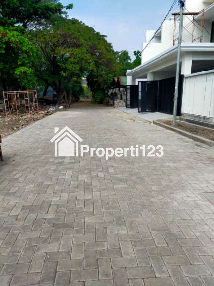 Rumah Baru Gress Lokasi Gayungsari Pagesangan Surabaya Selatan - 8