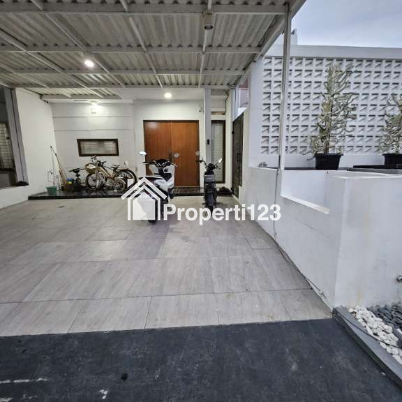 Dijual rumah mewah cluster dengan Swimming Pool di Metland Menteng - 7