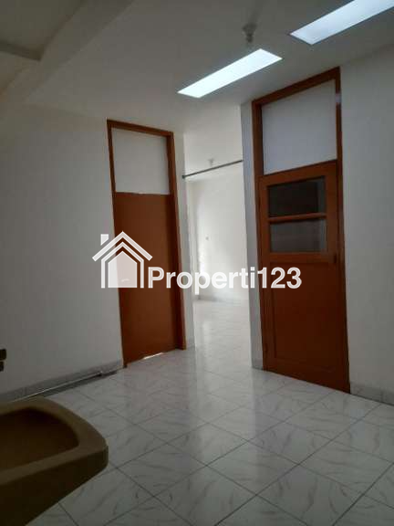 Disewakan Rumah 1,5 Lt dalam Komp Cempaka Putih Indah Jkt-Pus - 4