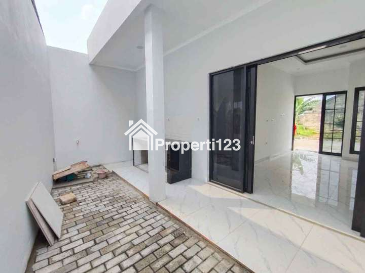 Rumah minimalis 2 lantai dekat gerbang tol Sawangan di Grogol Depok - 7