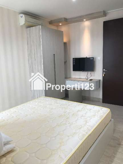 Apartemen Menteng Park Tower Emerald 3 BR Furnish Privat Lift - 8