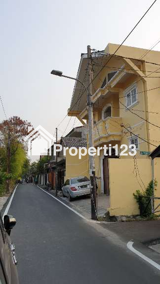 Rumah Kos Pinggir Jalan Raya Tebet Timur Dalam 15Kamar Best Price - 2