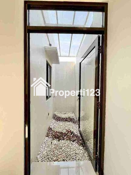 Rumah eksklusif rasa Villa di Cibinong Bogor - 8