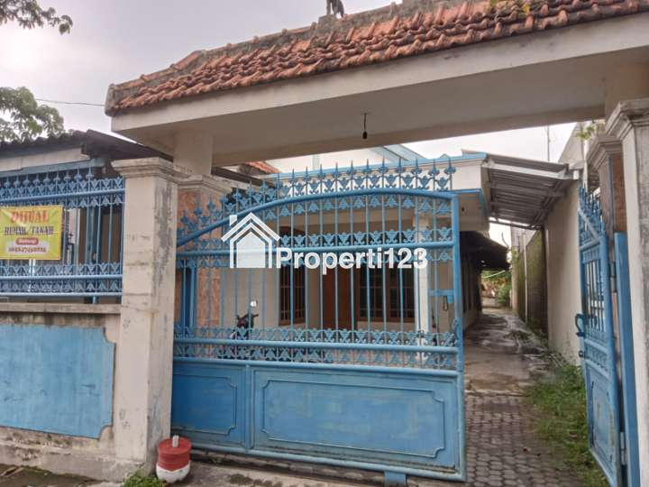 Di jual rumah di jalan candradimuko Kartosuro sukoharjo - 2