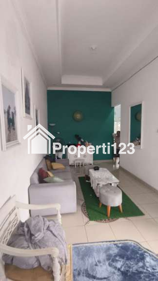 Rumah Prospek dan Strategis jl utama komplek di Depok - 3
