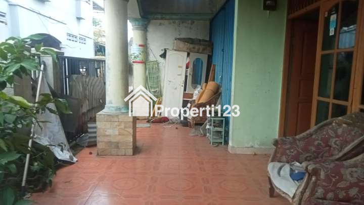 BU Rumah second Lt 200 m2 harga 450 juta di Sindang Kersa Depok - 4