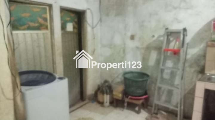 BU Rumah second Lt 200 m2 harga 450 juta di Sindang Kersa Depok - 9