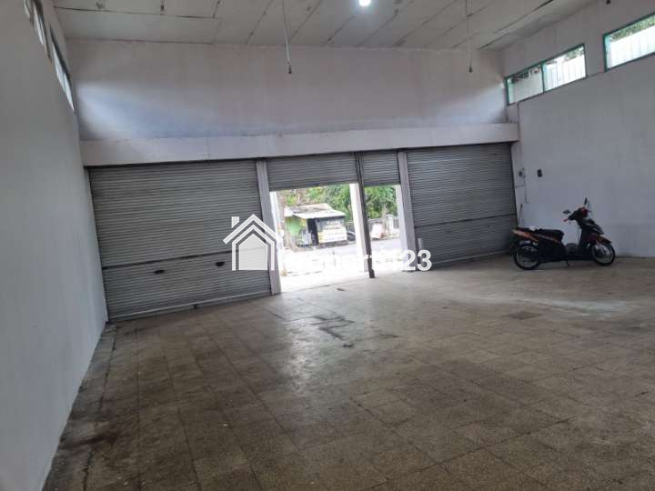 Disewakan Ruko Luas + Kamar Mandi Cocok Untuk Usaha - 5