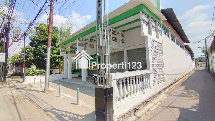 Disewakan Ruko Luas + Kamar Mandi Cocok Untuk Usaha - 2