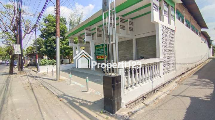 Disewakan Ruko Luas + Kamar Mandi Cocok Untuk Usaha - 3
