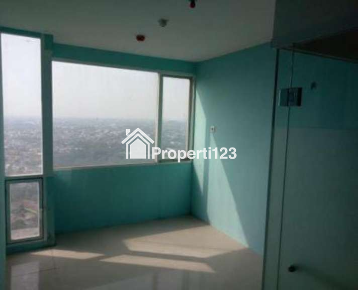 Apartemen Saladin Mansion Depok Studio Lantai Atas Dijual Murah - 2