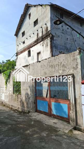 Rumah Bekas Sarang Burung dekat Area Industri Rembang (PIER) Pasuruan - 2