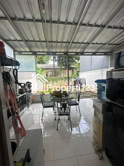 Rumah second Islami terawat di Villa Rizki Ilami 2 Sawangan Depok - 3