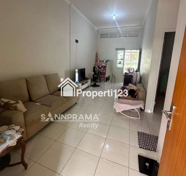 Rumah second Islami terawat di Villa Rizki Ilami 2 Sawangan Depok - 2