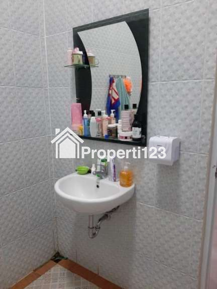 Rumah second 2 lantai dalam cluster di Mampang Depok - 9