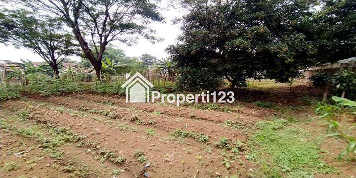 TANAH 1023 M2 BONUS RUMAH SERASA VILLA   SUASANA PEDESAAN DEKAT STASIUN WHOOSH TEGALLUAR BANDUNG - 10
